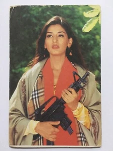 India SONALI BENDRE Bollywood Film Movie Postcard (12600) - Picture 1 of 3