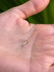 Natural Sapphire Aqua 14K Gold 18G Push In stud Nose Ring Tragus Labret - Picture 1 of 4