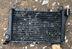 KAWASAKI GPX750 RADIATOR GPX750 RAD COOLER 122000 1310 - Picture 1 of 13