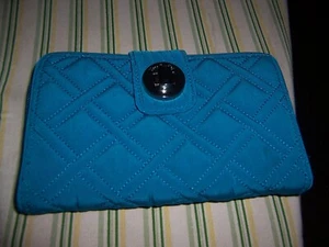 EUC Vera Bradley  QUILTED  wallet with turn key  SOLID TEAL - Bild 1 von 6