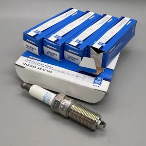 Genuine OEM GM ACDelco Set of 4 Spark Plugs 41-125 Iridium Pre Gapped - Picture 1 of 1