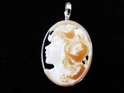 Juego camafeo concha tallada a mano maestro invertido en plata italiana firmado por Romano Foto 1 de 4