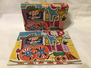 Vintage Tuco Jigsaw Puzzle Train Locomotive 30 Piece 7" x 5" Children 4 & over - Picture 1 of 9