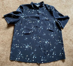 •♥• DAY to DAY Damenbluse Oberteil Bluse kurzarm blau Blumen Gr. 48 •♥• - Bild 1 von 4