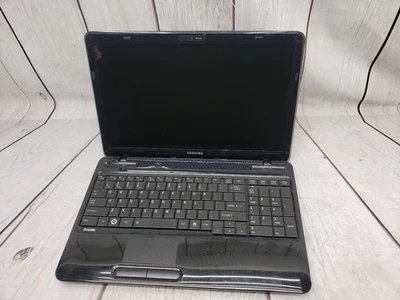 * На запчасти/читать * Toshiba спутниковый ноутбук, Windows 10, 15,6», дисковод, AMD - Изображение 1 из 4