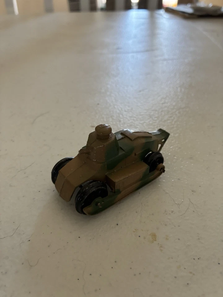 Vintage 1931 Tootsie Toy No.4647 Diecast 3" WW1 M1917 Military Renault Army Tank - Image 1 of 1