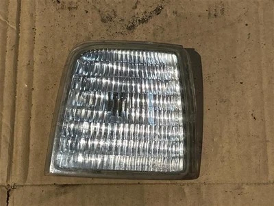 乘客角/公园灯侧标记适用于 92-97 福特 F250 拾货 565860 — 第 1/2 张图片