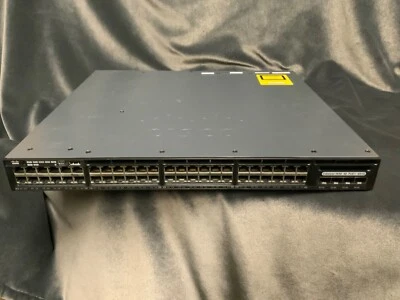 Cisco Catalyst 3650 WS-C3650-48PS-S 48 puertos PoE 4x1G - Fuente de alimentación doble 640W Foto 1 de 4