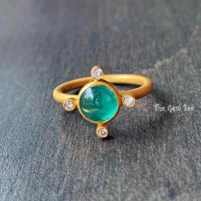 18K Solid Yellow Gold Diamond 1.23CT Emerald Cabochon Bezel Ring Size 5 - Image 1 of 4