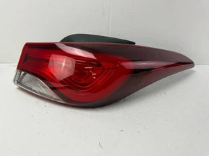 Luz trasera del lado derecho del pasajero Hyundai Elantra 2014 2015 2016 OEM | derecha - Imagen 1 de 5