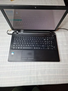Toshiba Satellite C50-B-154 Laptop 15.6" Pentium N3540 2.16GHz 4gb Ram No Hdd - Picture 1 of 16