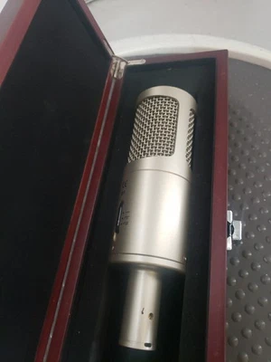 Studio Projects B1 Large-diaphragm Condenser Microphone - Image 1 of 4