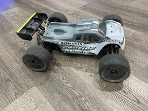 TLR 8IGHT 3.0 E RACE TRUGGY ARTR ✅ SPEKTRUM CASTLE HOBBYWING PROLINE TEKIN - Picture 1 of 9