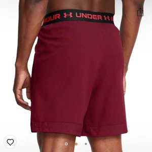 NWT Under Armour Men’s Vanish Woven 6in Shorts Burgundy Size M - Picture 1 of 15