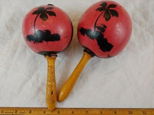 VTG Florida Gulfarium Red Handpainted Palm Tree Maracas Pair Gourd Wood Handle - Picture 1 of 6