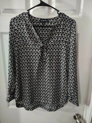 Top My Michelle Talla S Blanco y Negro Manga Larga Foto 1 de 4