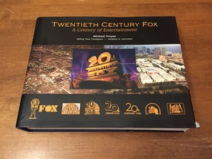 Twentieth Century Fox: A Century of Entertainment 2017 Lyons Press HBDJ Good+ - Imagen 1 de 13