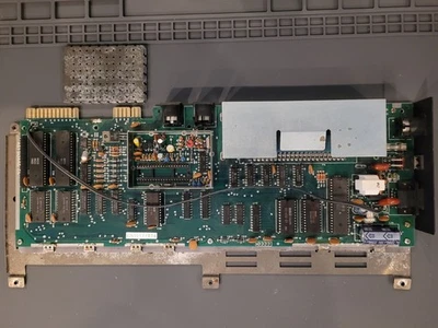 Placa madre VIC-20 probada - solo necesitas chip VIC Foto 1 de 4