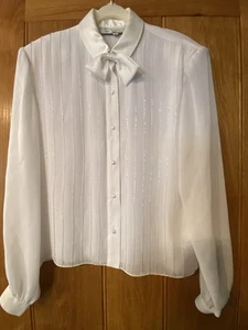 Vintage Ladies White Blouse by Alternatives with sequins & bow, 1980's, Size 10 - Picture 1 of 19