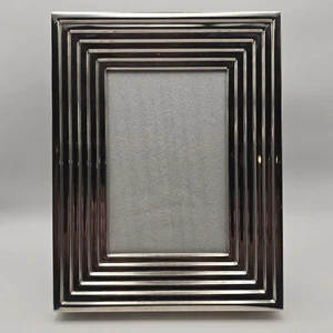 Lauren Ralph Lauren Caitlin 3x5 Silvertone Picture Frame - Picture 1 of 5