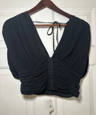 Free People 黑色 Aria 褶皱背心女式小号全新带标签 — 第 1/4 张图片