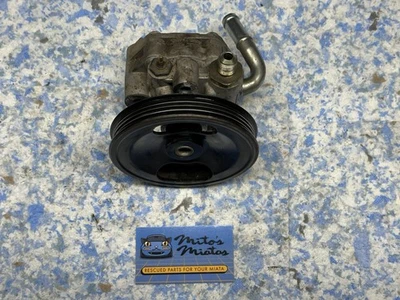 1990–1997 Mazda MX-5 Miata Power Steering Pump Assymbly – Used - Image 1 of 4