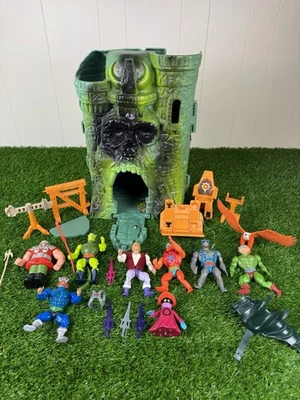 Vtg. 1981 MOTU He-Man Masters of The Universe Castle Grayskull Lot + Figures - Image 1 of 4