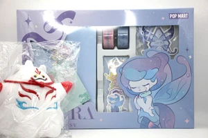 POP MART Azura Werbegeschenkset & Yuki Plüsch Schlüsselanhänger nicht zu verkaufen neu - Bild 1 von 18