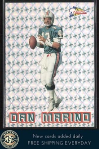 Dan Marino 1993 Pacific Silver Prism #11 NM-MT OR BETTER Miami Dolphins - Picture 1 of 2