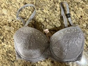 Victoria’s Secret Grey Rhinestones Dream Angels Underwire Lined Bra 32DD NWT - Picture 1 of 6
