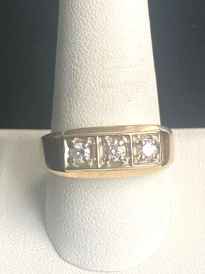MEN'S  14K YELLOW GOLD 0.5 CARAT DIAMOND RING SIZE 11 - 11.25 - Image 1 of 4