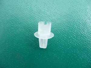 Montageadapter Clip Scheinwerfer für Fiat 126 127 128 Seat Yugo universal 10 St - Bild 1 von 4