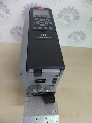 DANFOSS VLT HVAC Drive FC-102P2K2T4E20H1XGXXXXSXXXXAXBXCXXXXDX - Bild 1 von 4