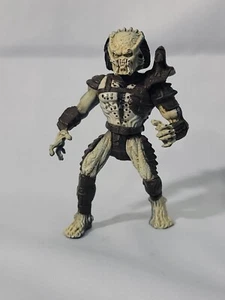 Kenner 1993 Renegade Predator Loose Action Figure Aliens vs Predator - Picture 1 of 7