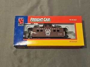 Life-Like HO RTR Rolling Stock PENNSYLVANIA PRR 91351 CUPOLA CABOOSE BROWN #8538 - Picture 1 of 4
