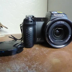 Sony Cyber-shot DSC-H5 7.2MP Digital Camera - Black - Picture 1 of 8