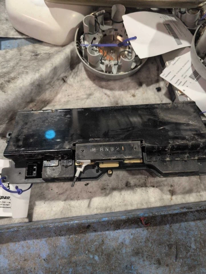 Grupo de velocímetro digital KPH compatible con 96-97 Lincoln & Town Car 1116108 Foto 1 de 4