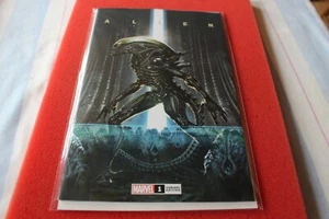 ALIEN 1 MARVEL COMICS DEBUT 1:100 Alien #1 (Kael Ngu Variant) BNIB BAGGED CARDED - Photo 1 sur 3