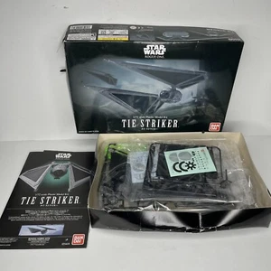 Bandai 1:72 Star Wars Rouge One Tie Striker Model Kit 0214474-2700 Complete - Picture 1 of 19