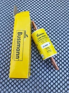 Bussmann LPJ-200SP LPJ200SP ( 200A ) 600Vac LOW-PEAK DUAL-Element Fuse , c4 - Picture 1 of 2