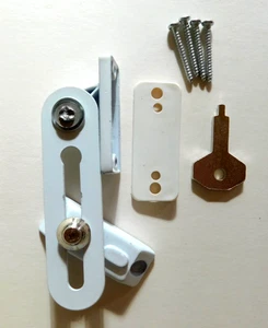 FENSTERBEGRENZER - WEISS MIT SCHLÜSSEL UND BESCHLÄGEN - Bild 1 von 3