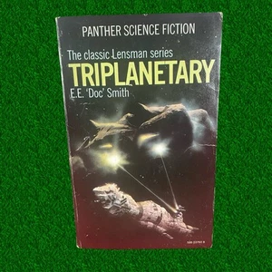 Triplanetary EE Doc Smiths Taschenbuch Lensman Serie Paperback - Bild 1 von 3