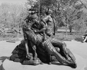 Vietnam Women's Memorial National Mall Washington DC 1994 - New 8x10 Photo - Picture 1 of 1