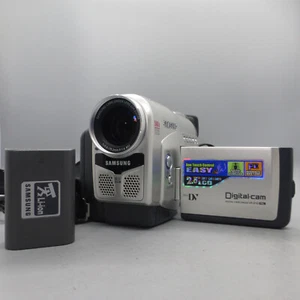 Samsung VP-D10 Handheld MiniDV Cassette Camcorder Silver Tested - Picture 1 of 8