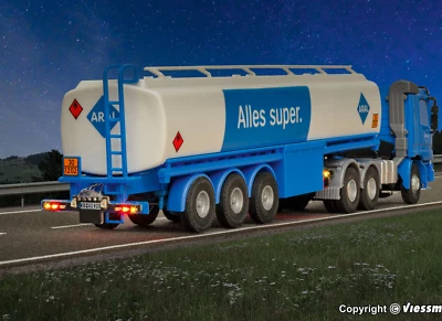 Viessmann 8033 Scala H0 MB Actros 3-achs Trattore Con Aral Tank Nuovo Ovp 1:87 - Immagine 1 di 3