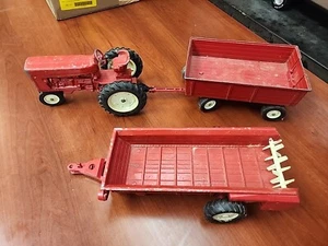 Vintage Cast Iron Farmall International Harvester Tractor. Made in USA - Picture 1 of 5