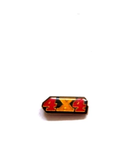 Prendedor de sombrero de solapa negra dorado rojo con logotipo de camión 4x4 vintage - Imagen 1 de 18