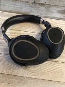 Sennheiser PXC 550 Wireless Headphones Black DEFECTIVE - Picture 1 of 4