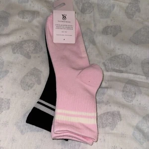 Victoria Secret 2 Pack Quarter Socks - Picture 1 of 4