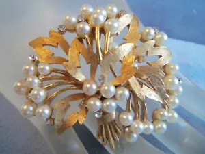 Trifari signed Couture Paved Pearl Brooch pin Beautiful Vintage - Picture 1 of 11